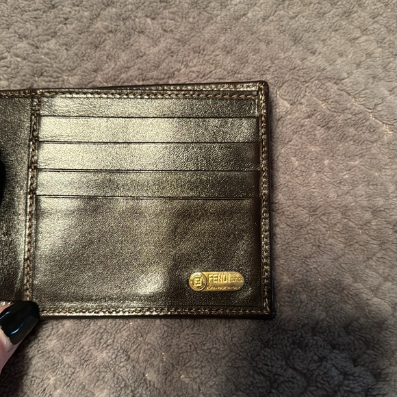 Fendi Men’s Zucca Logo Wallet - Picture 9 of 12